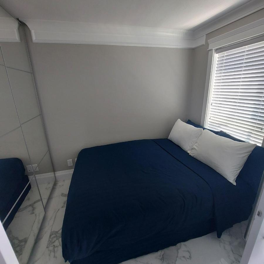 Beautiful Bright 3 Bed Townhouse Vancouver
