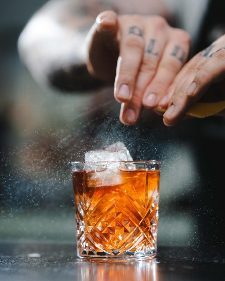 Paradox 4* Vancouver