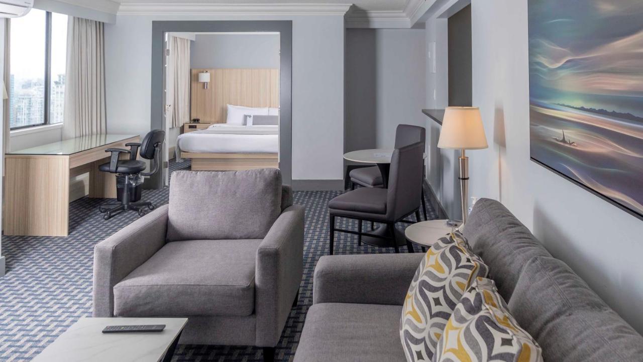 Hotel Century Plaza