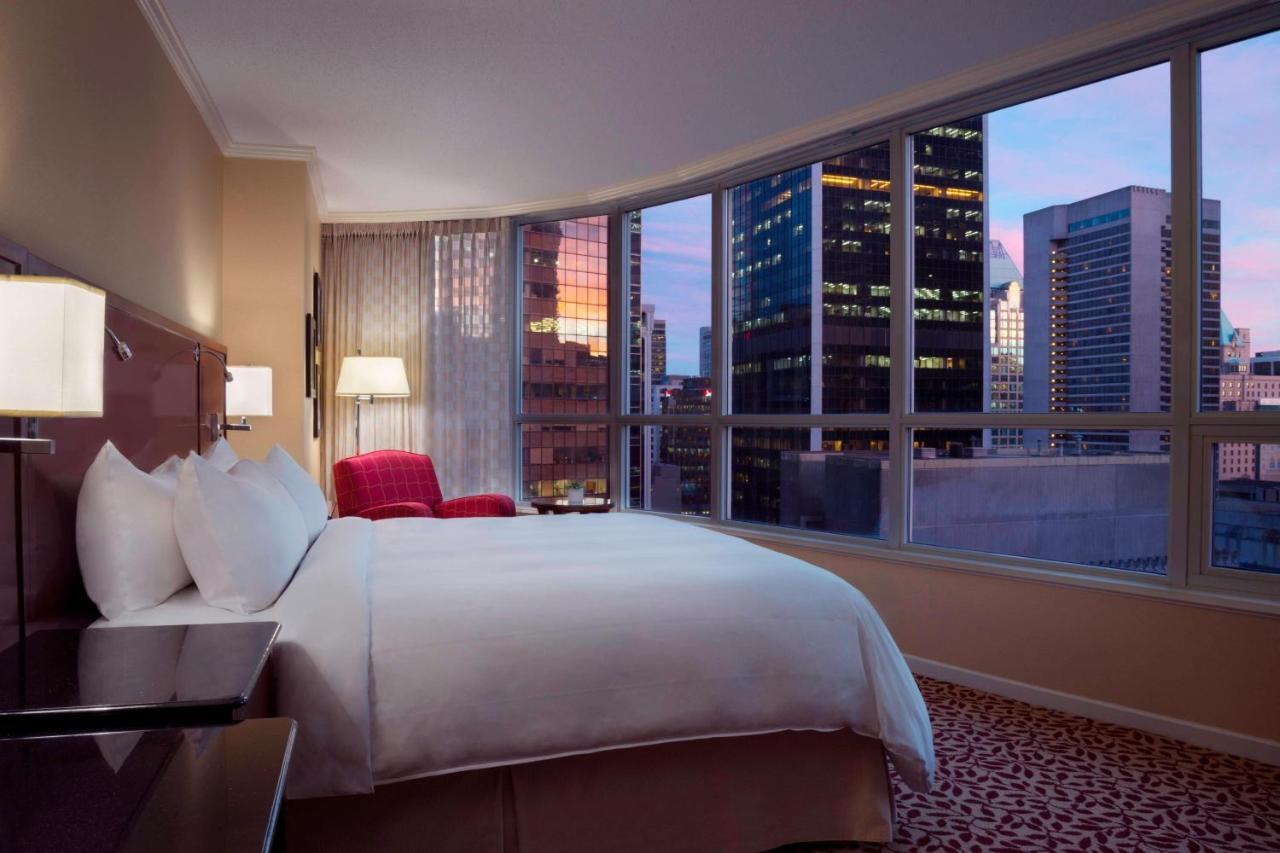 Marriott Pinnacle Downtown Hotel Vancouver
