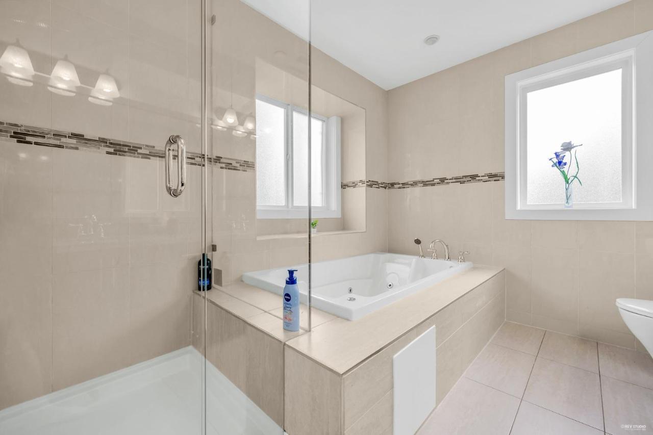 Luxurious Getaway In Vancouver-private With Attached Bathroom Gasthof Vancouver