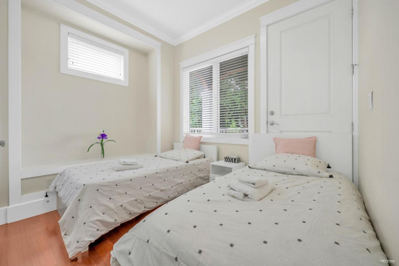 Gasthof Luxurious Getaway In Vancouver-private With Attached Bathroom *