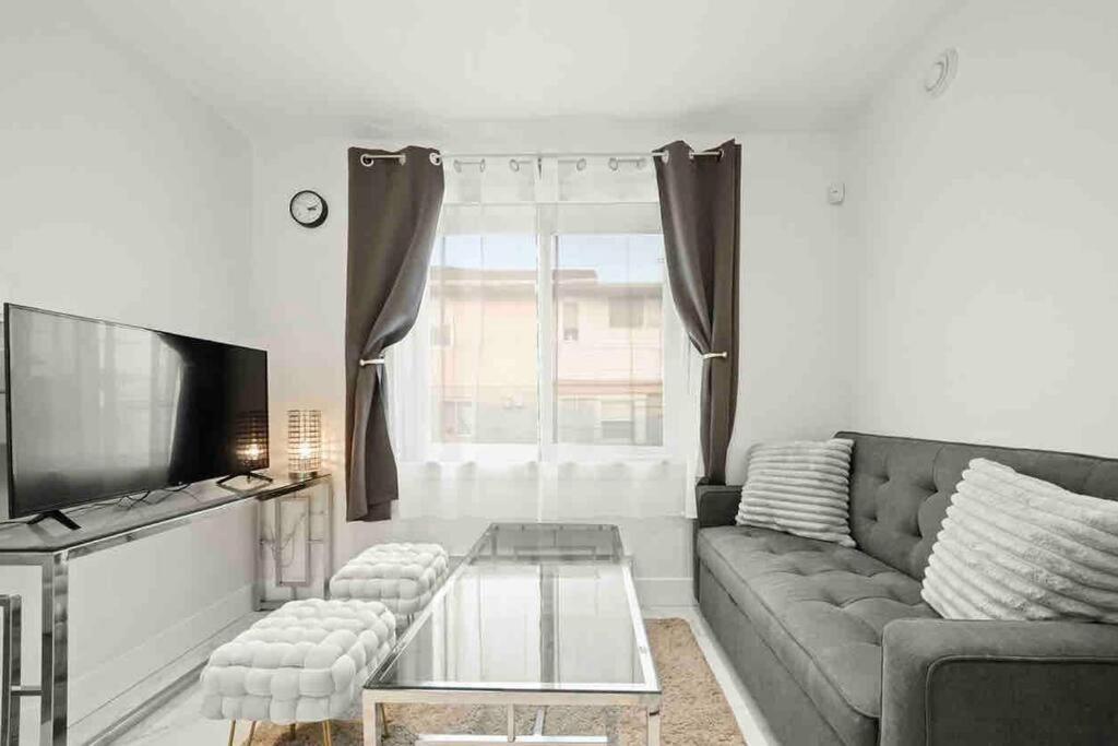 Entire New Cozy And Modern 2-storey House *