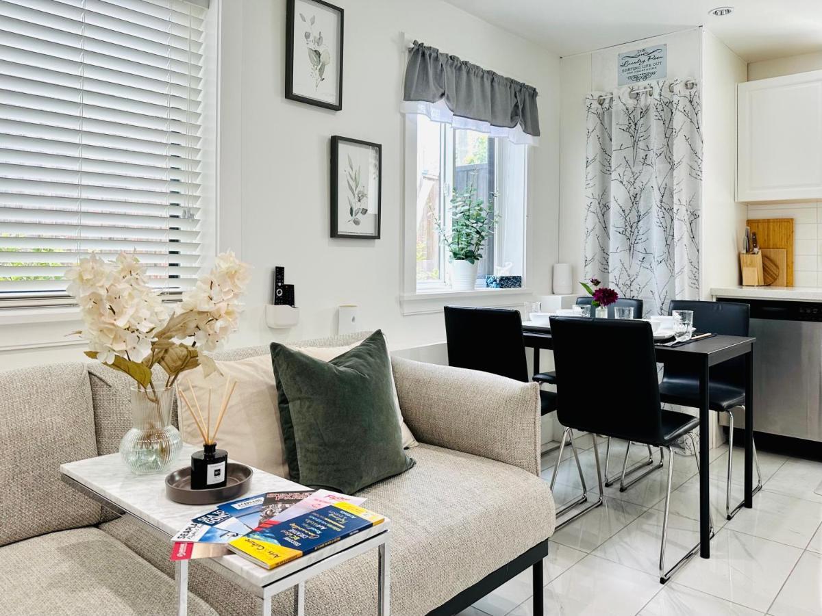 Guest house 2br 1.5ba Full Kitchen Private - Free Parking - Location Vancouver