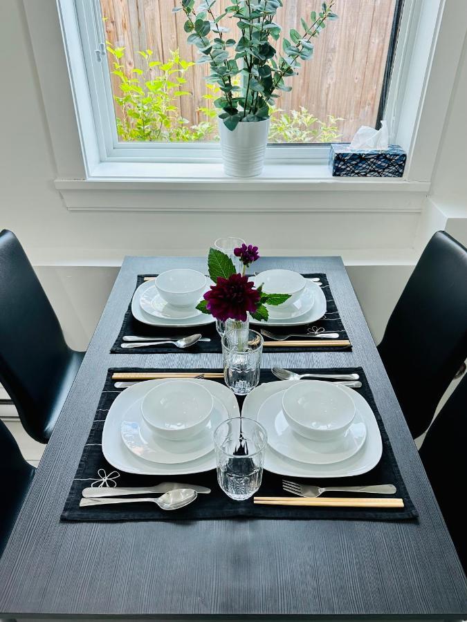 2br 1.5ba Full Kitchen Private - Free Parking - Location * Vancouver