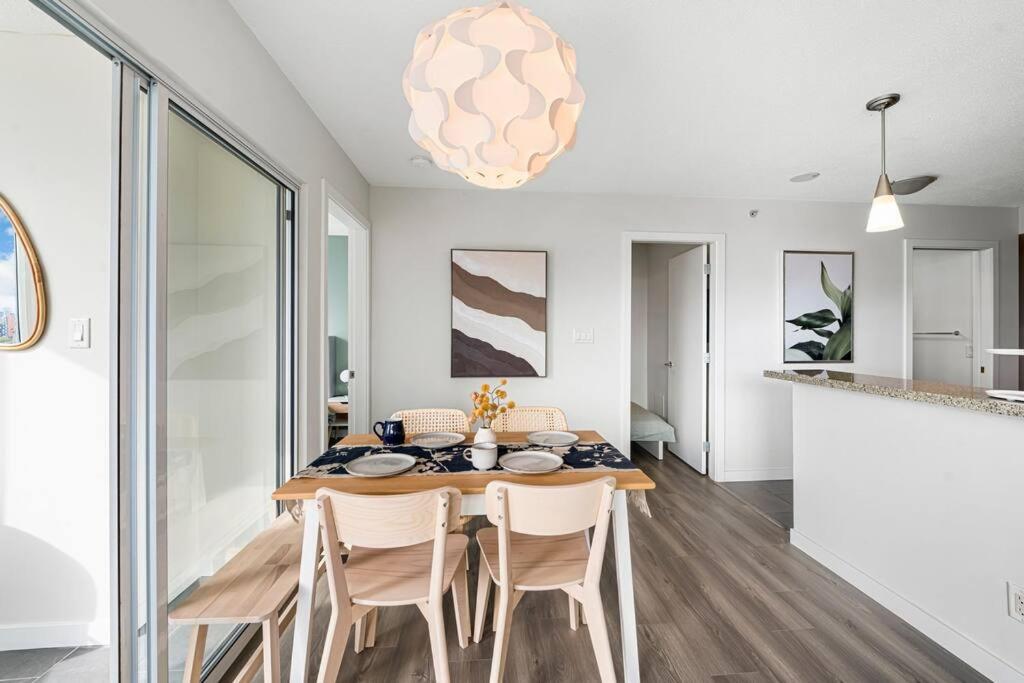 Modern Elegance Apartment Vancouver