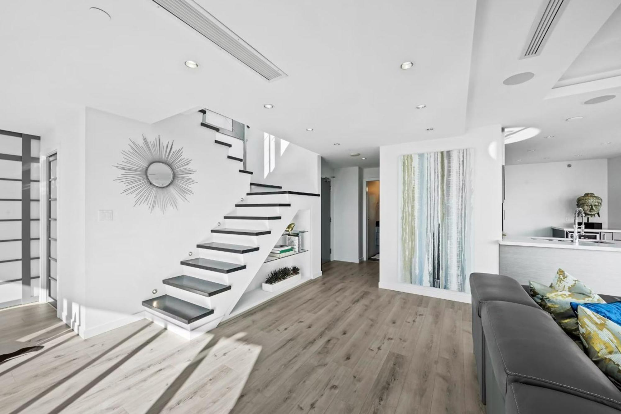 Skyline Hideaway Vancouver