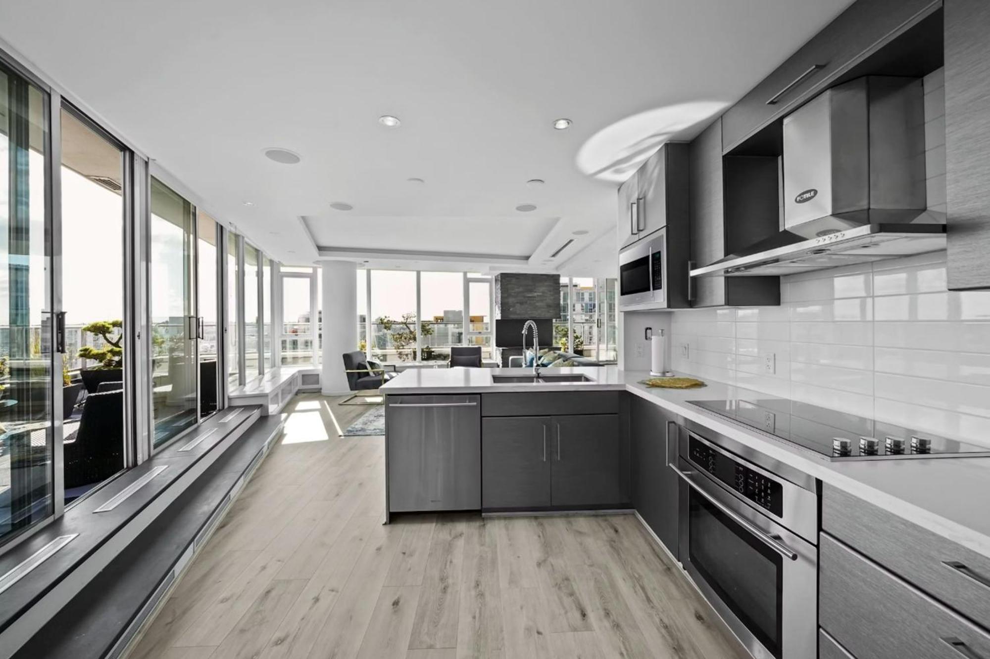 Skyline Hideaway Holiday home