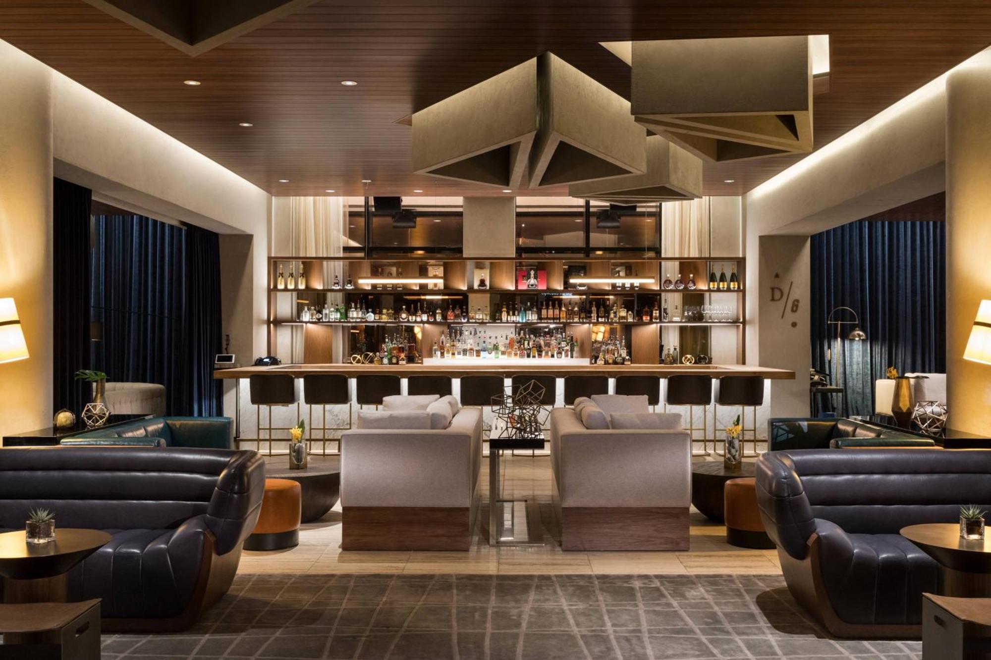The Douglas, Autograph Collection Hotel 5*