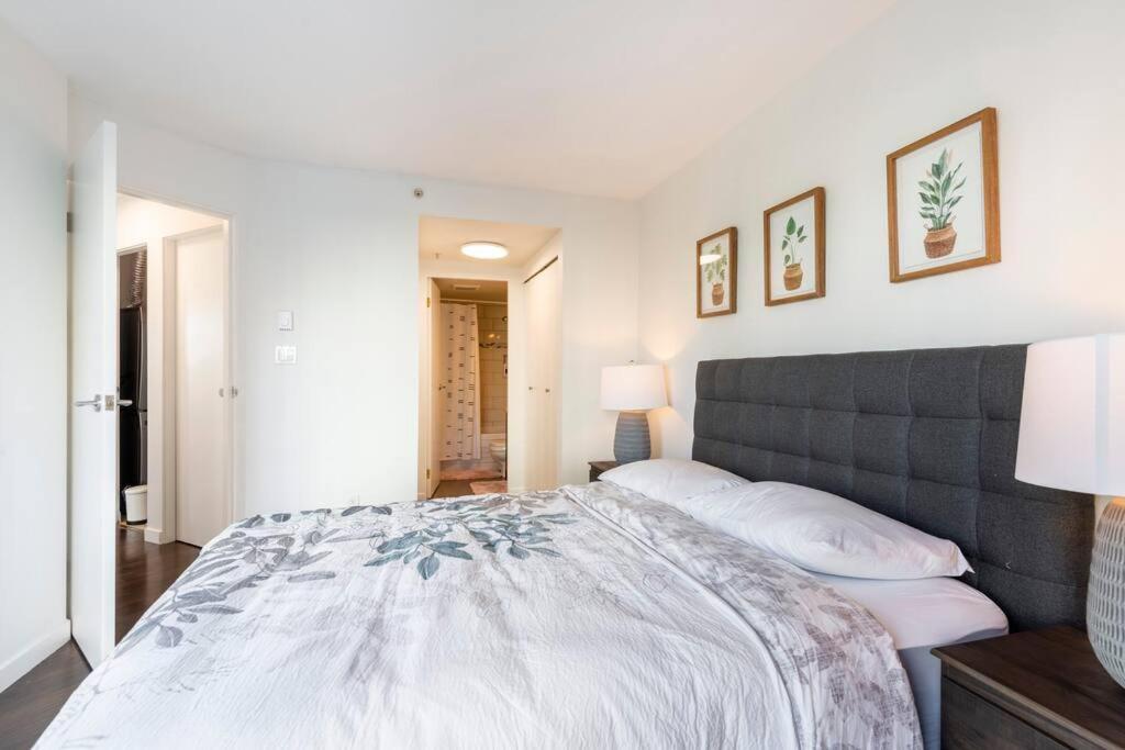 Luxury 2-bedroom Side Yaletown