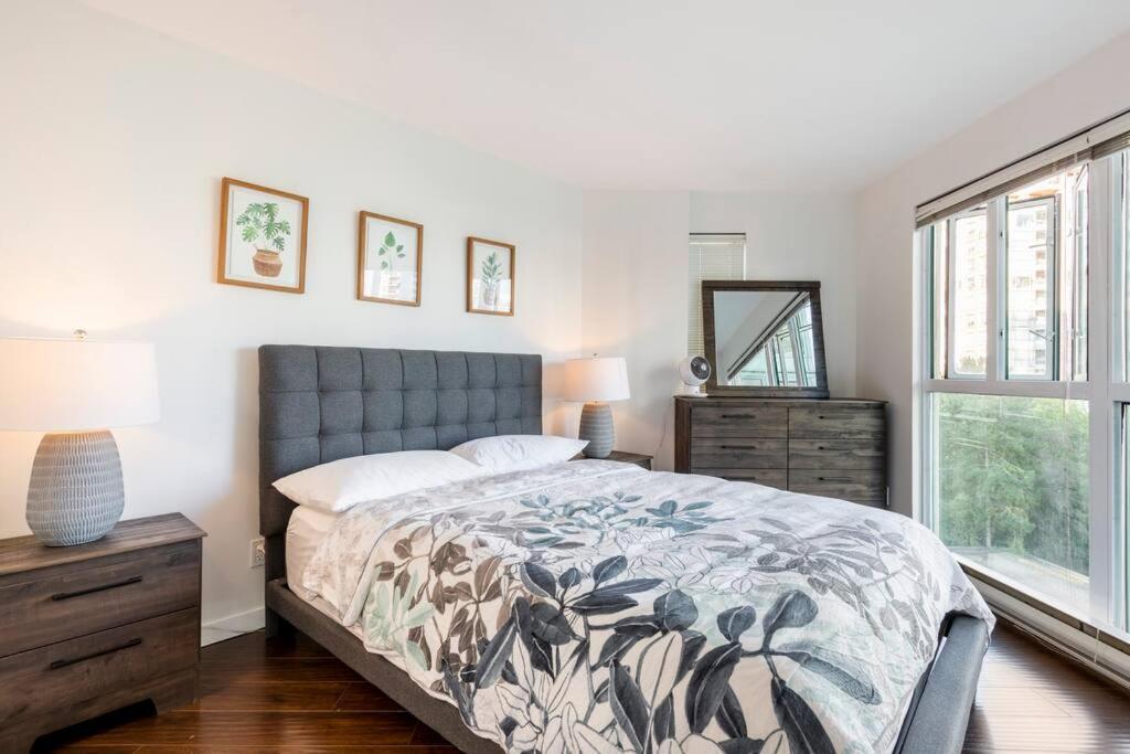 Luxury 2-bedroom Side Yaletown