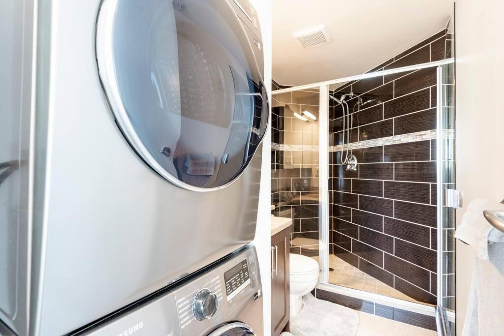 Luxury 2-bedroom Side Yaletown Vancouver