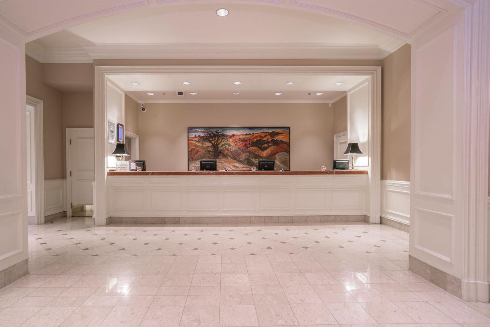 La Grande At The Sutton Place Hotel 5*