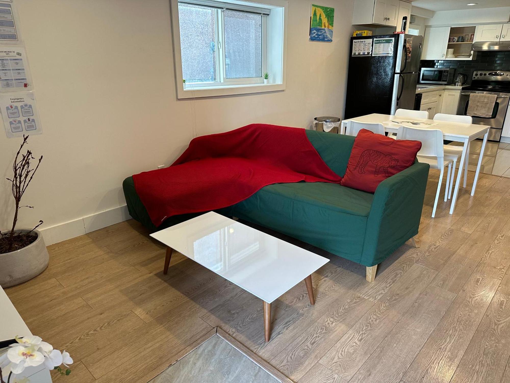 Private In A Shared House Privatunterkunft Vancouver