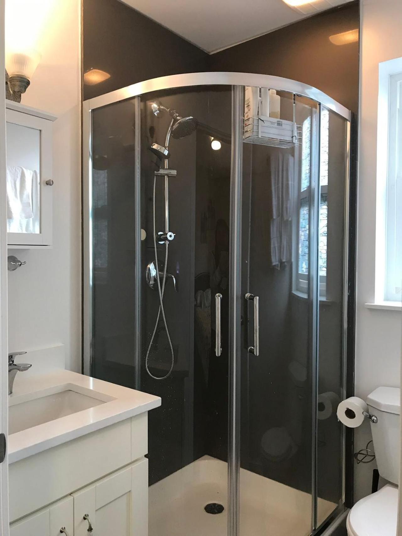 Eve's House 3 Bedrooms Near Yvr Dt Ubc