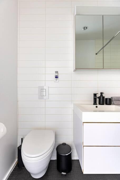 Cozy 1br With Ac, Chinatown, Rogers Arena, Seawall