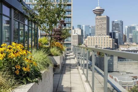 1br Stunning View In Dt Gastown Ferienhaus