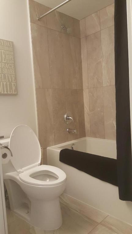 Signature Fairview Townhouse Apartment *