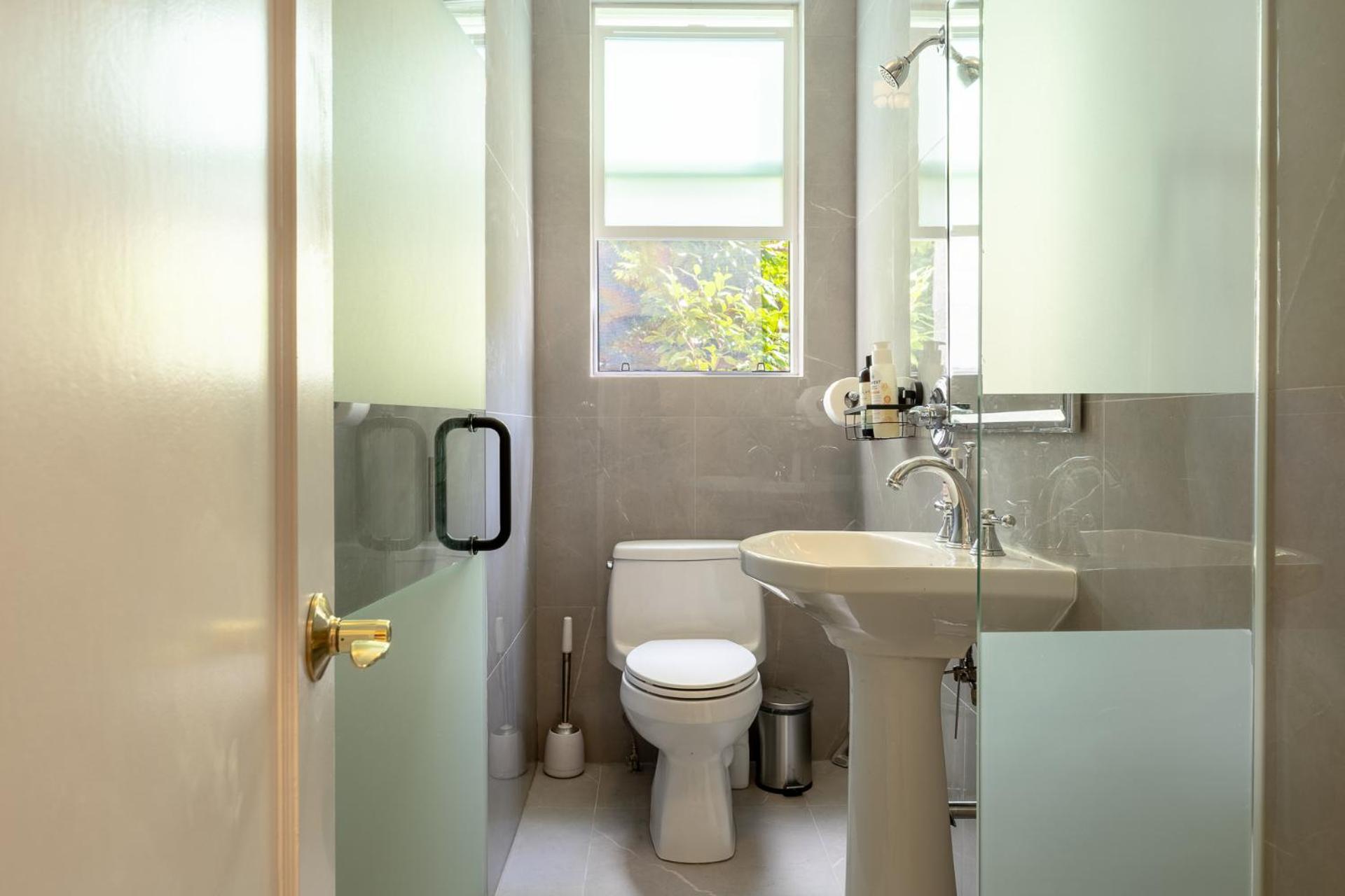 Shaughnessy Cozy Bedrooms Vancouver