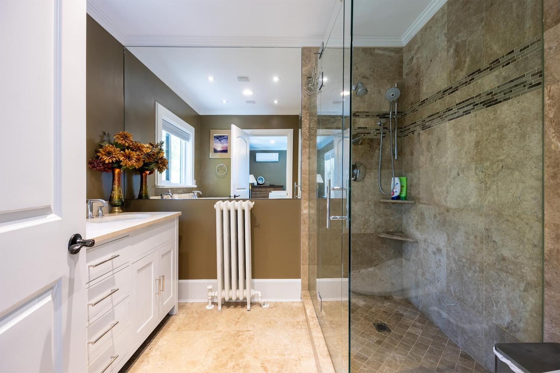 Shaughnessy Cozy Bedrooms *
