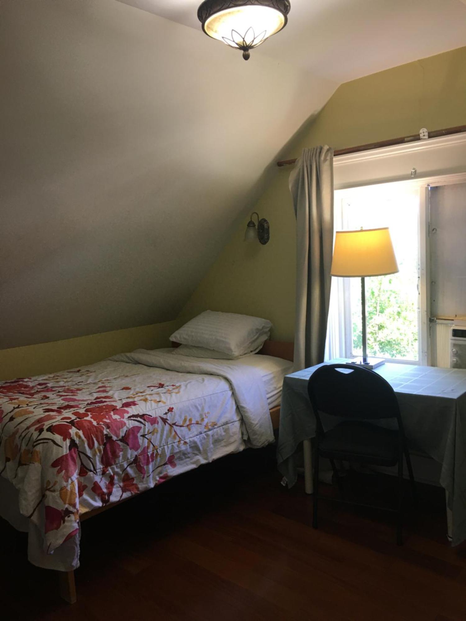 Guest house Linda Vancouver