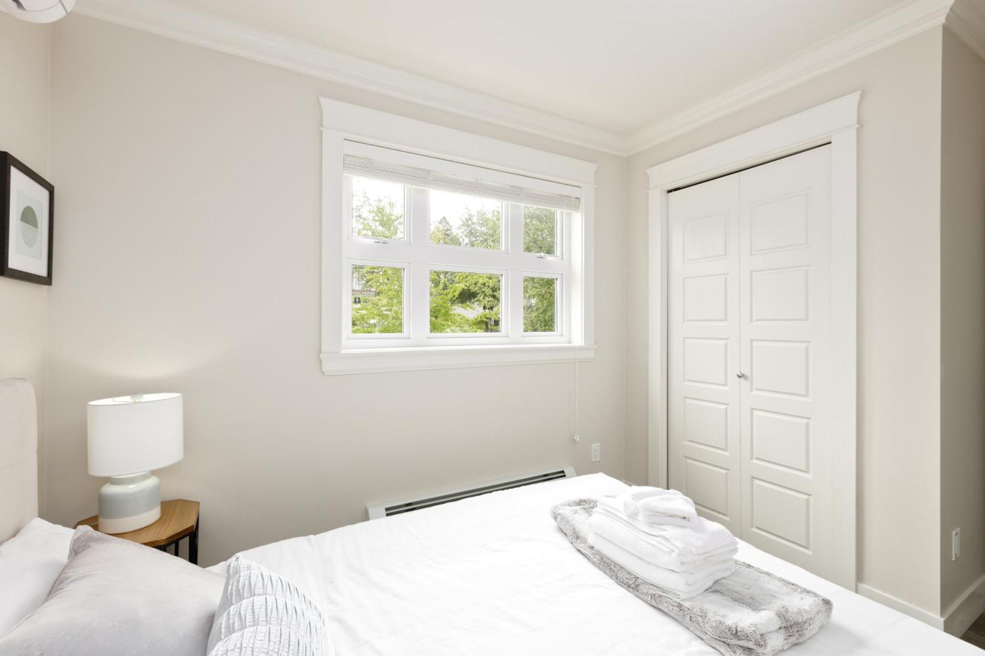 Charming Retreat Near Downtown- Cozy Oasis On Nanaimo St *