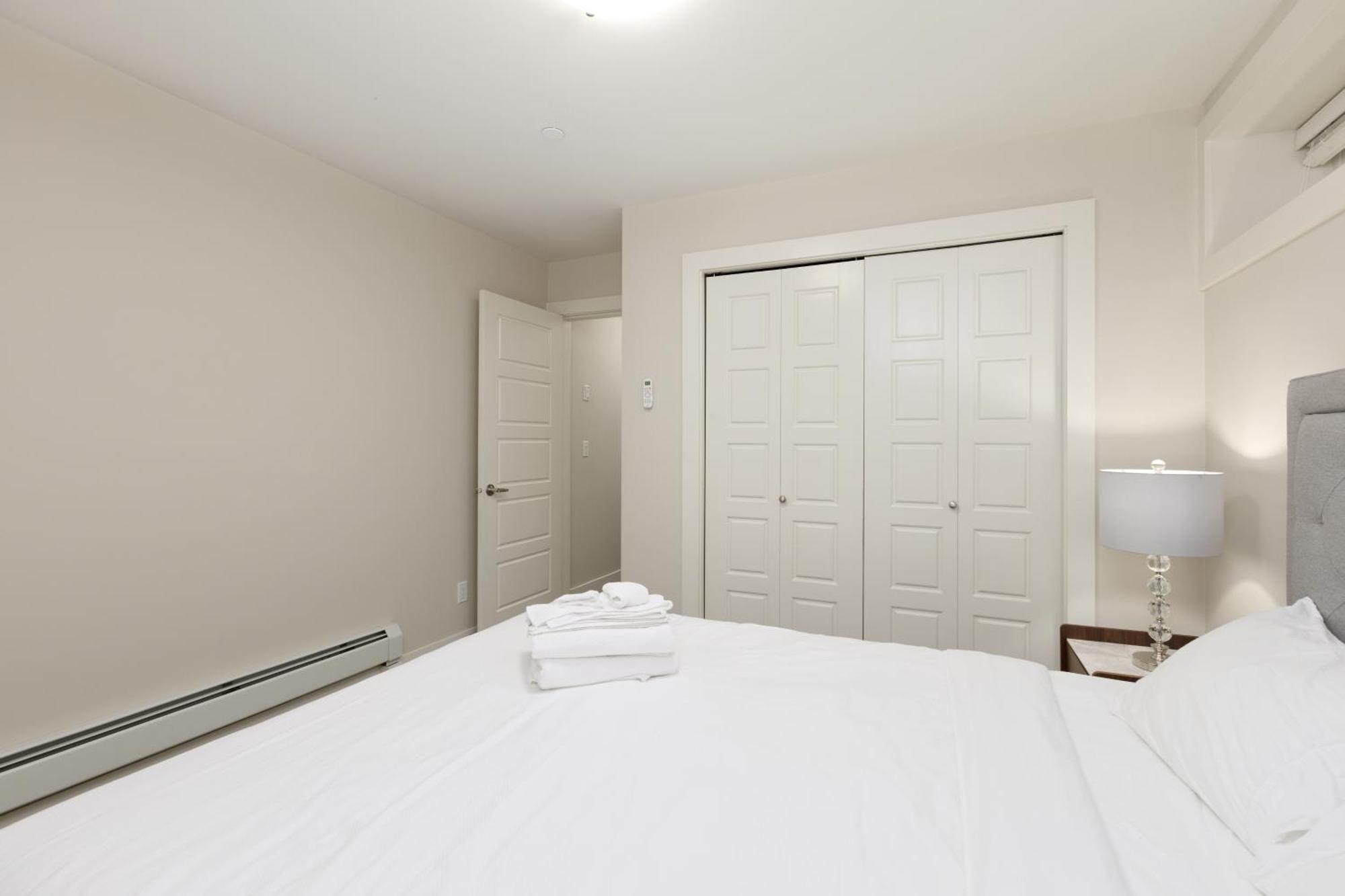 Charming Retreat Near Downtown- Cozy Oasis On Nanaimo St * Vancouver