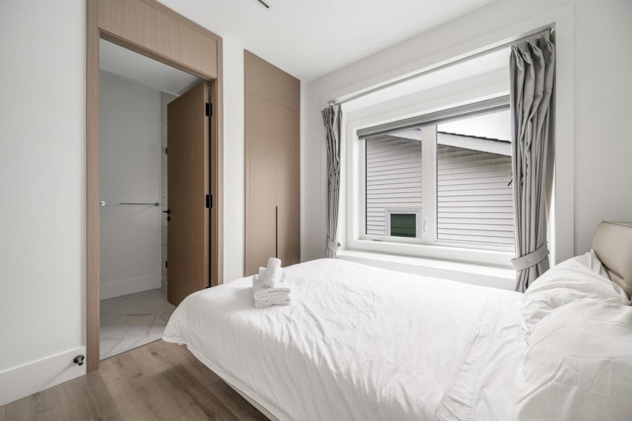 Holiday home Stylish Retreat In Van's Prime Location Vancouver