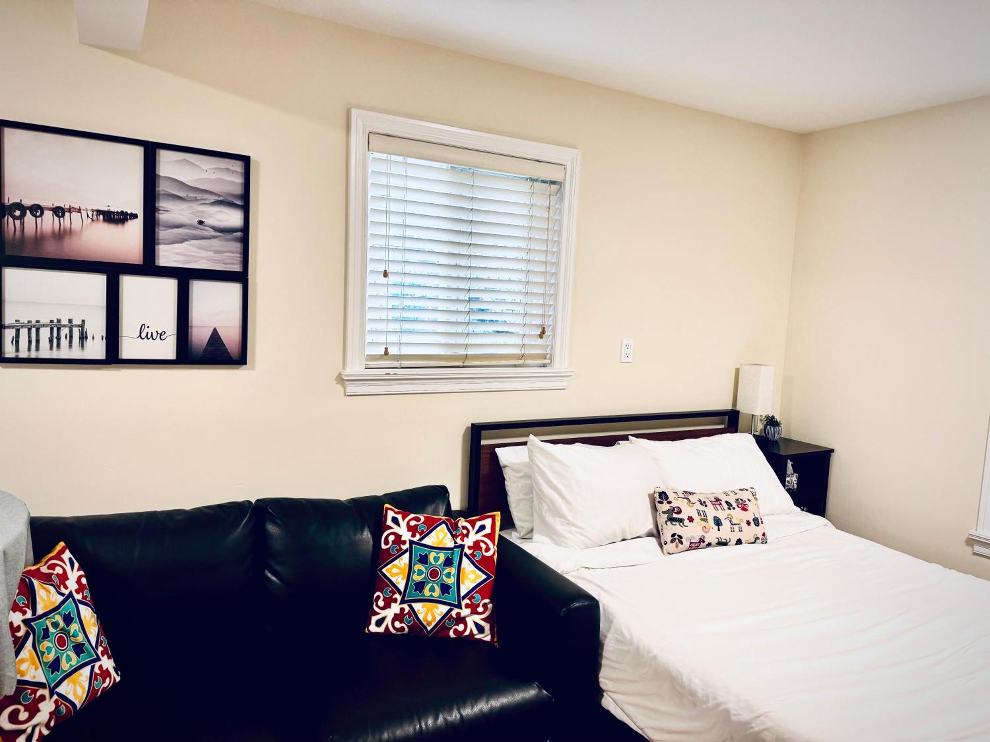 Ferienhaus Cozy 2 Beds Spacious Rooms,close To Transit Vancouver