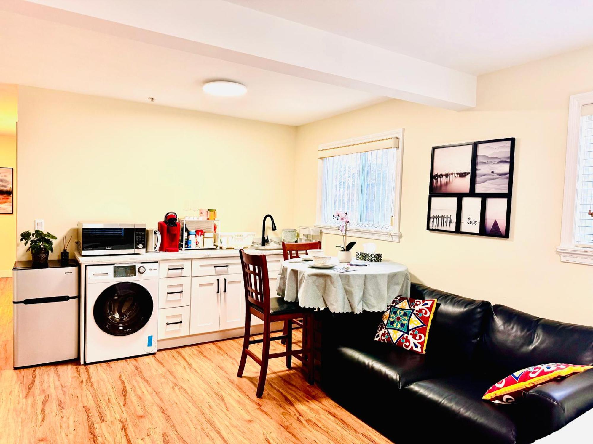 Cozy 2 Beds Spacious Rooms,close To Transit Ferienhaus Vancouver