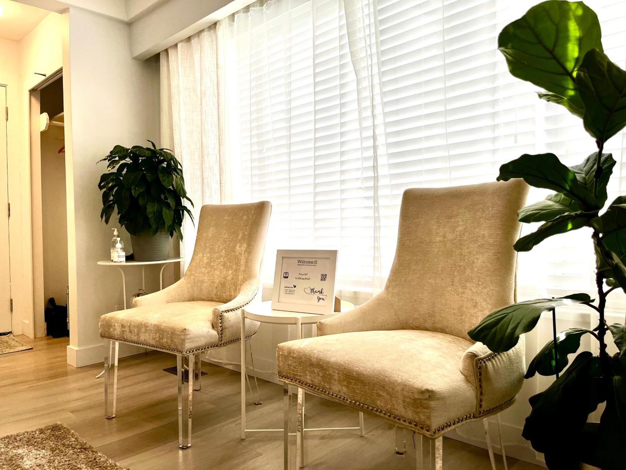 Cozy 3br Retreat 2 Free Parking Ac King Bd Homestay Vancouver