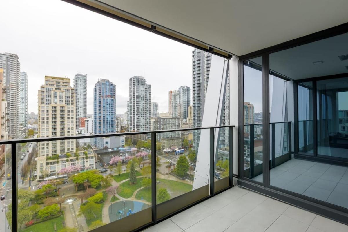 Amazing 3br Right In The Heart Of Yaletown Holiday home