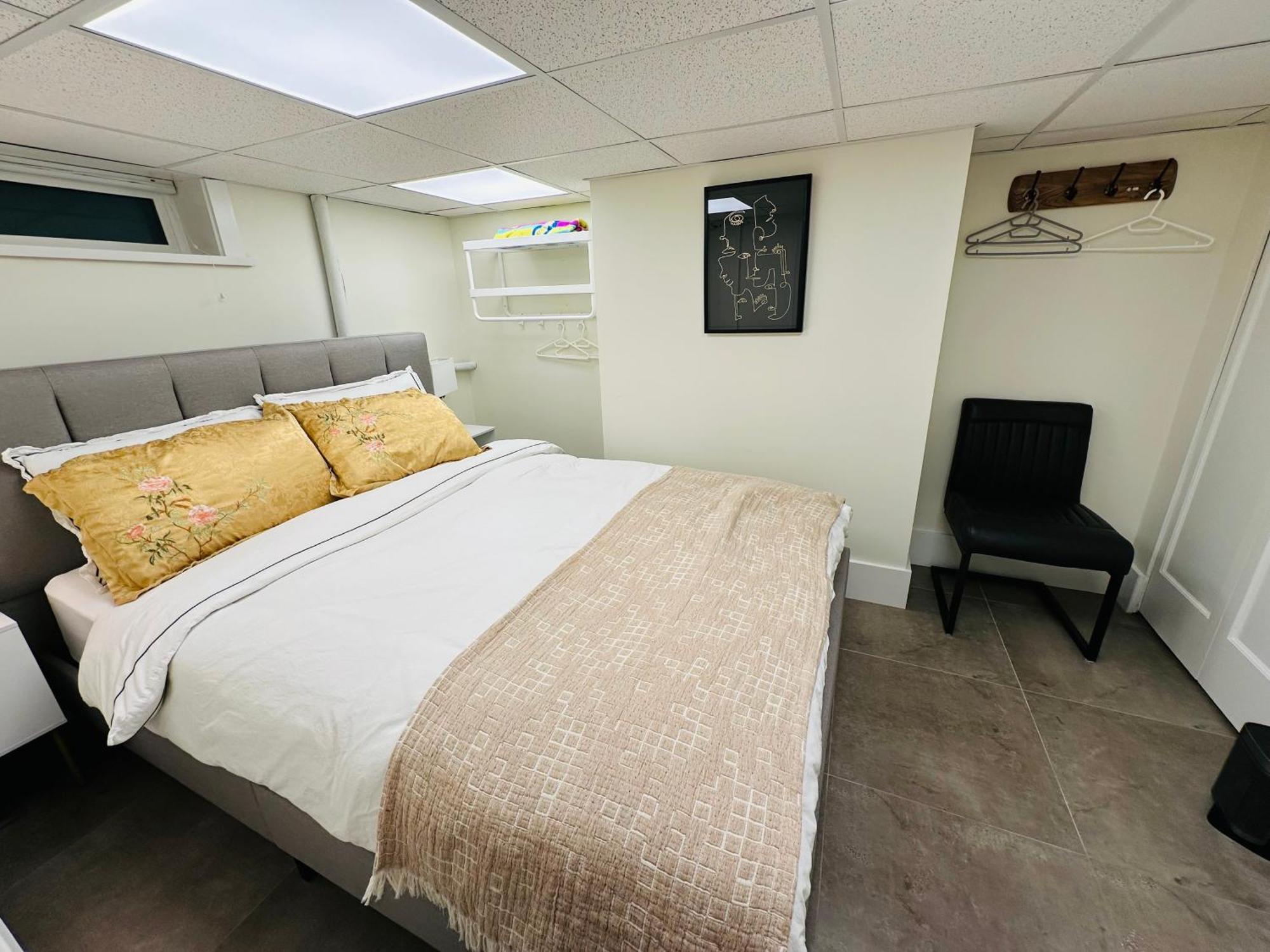 Shaughnessy Cozy Bedrooms Homestay *