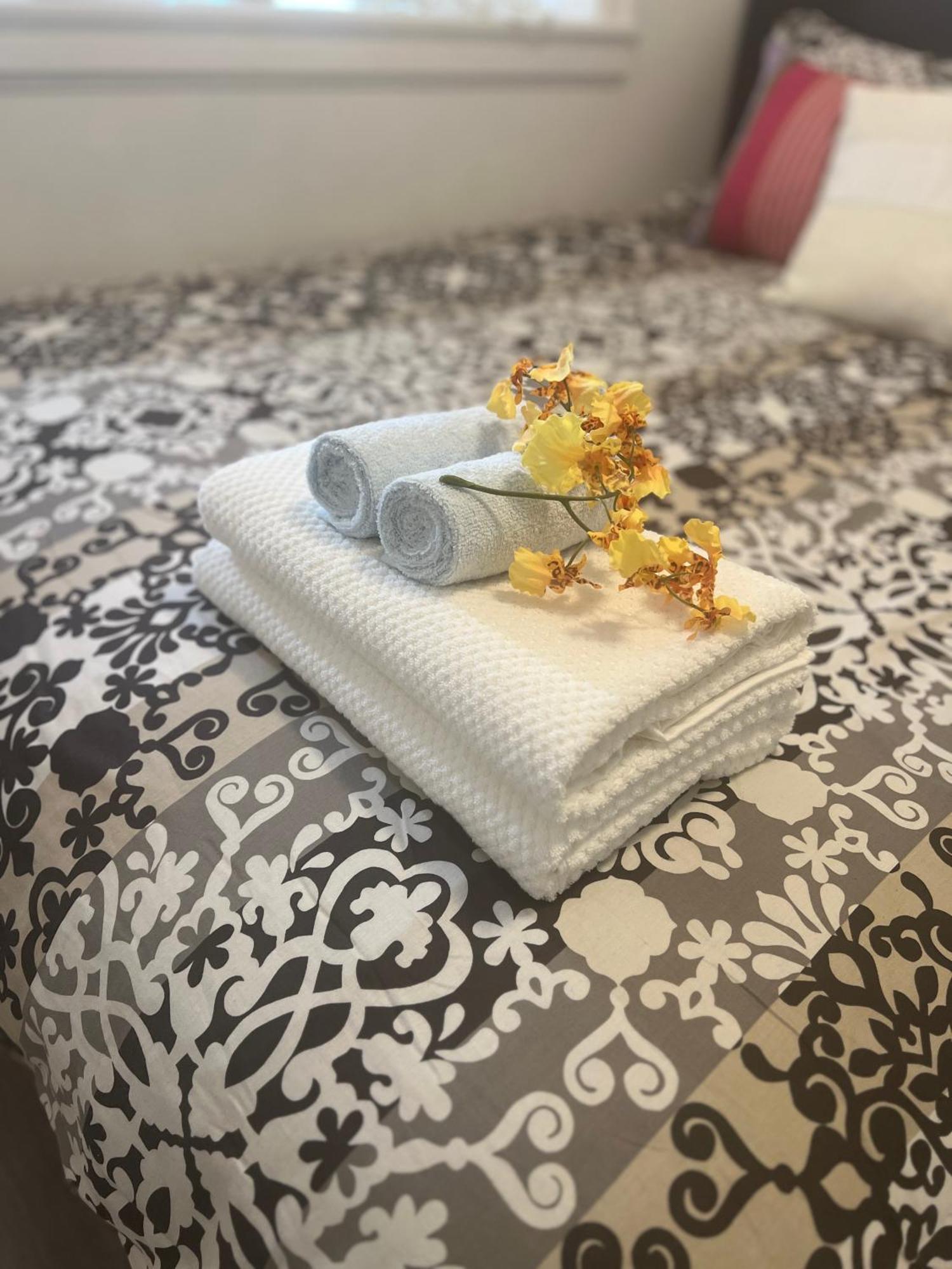Two Bedrooms- A Warm House Privatunterkunft Vancouver