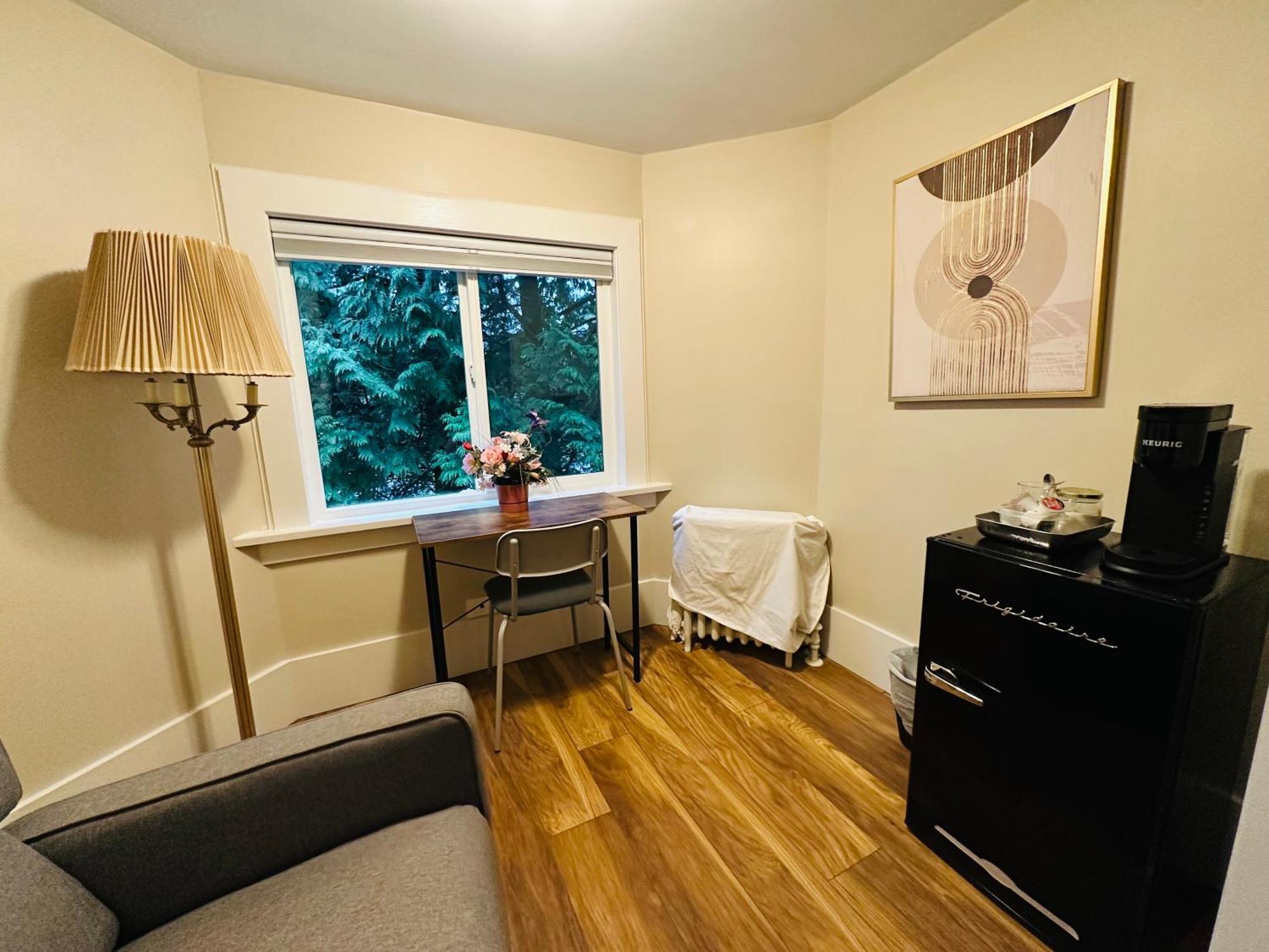 Homestay Shaughnessy Cozy Bedrooms