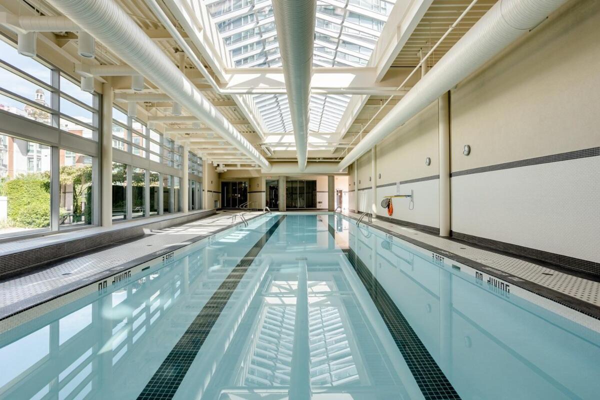 Dt Pool, Parking, And Panoramic Views *