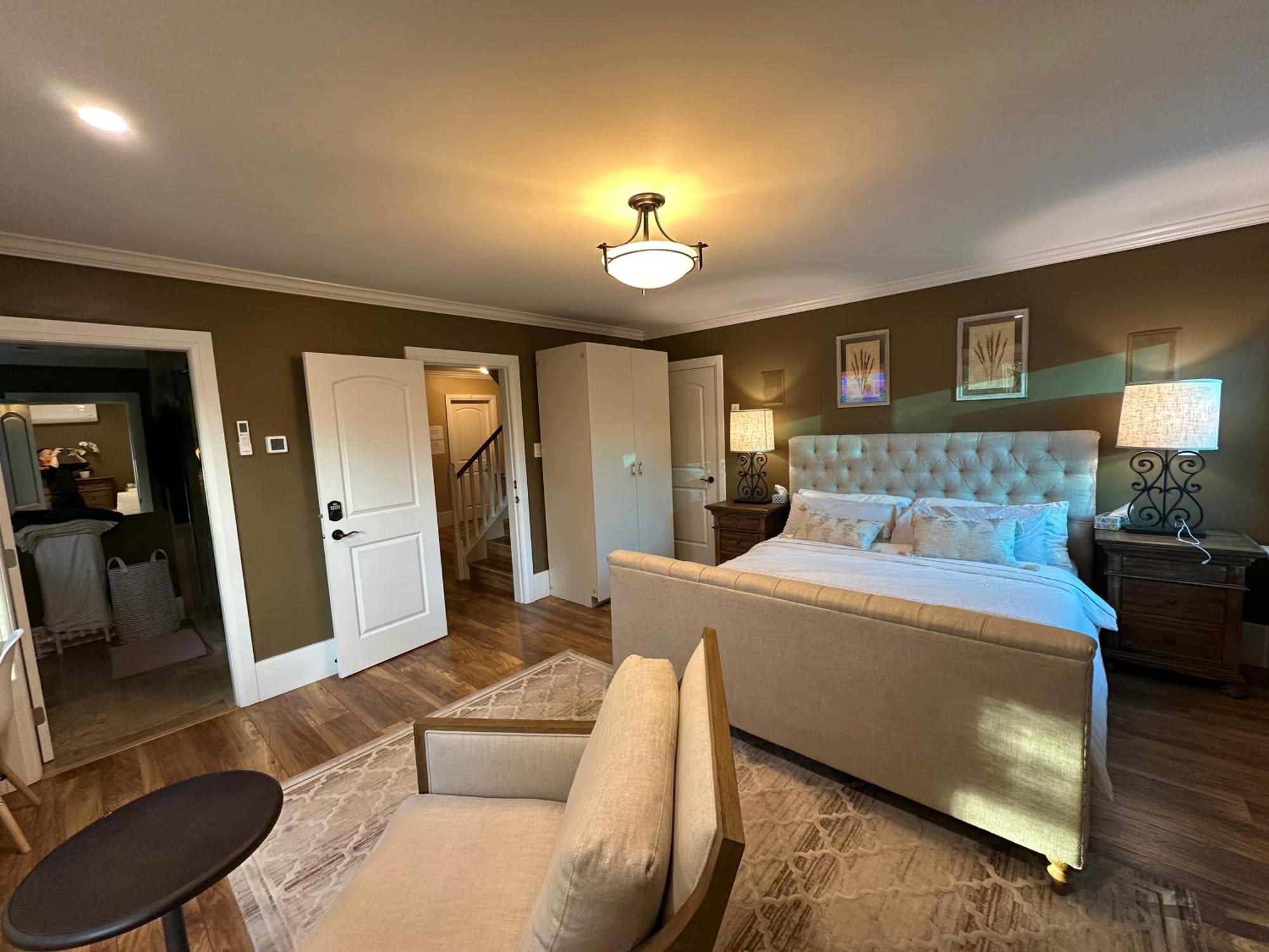 Shaughnessy Cozy Bedrooms Homestay *