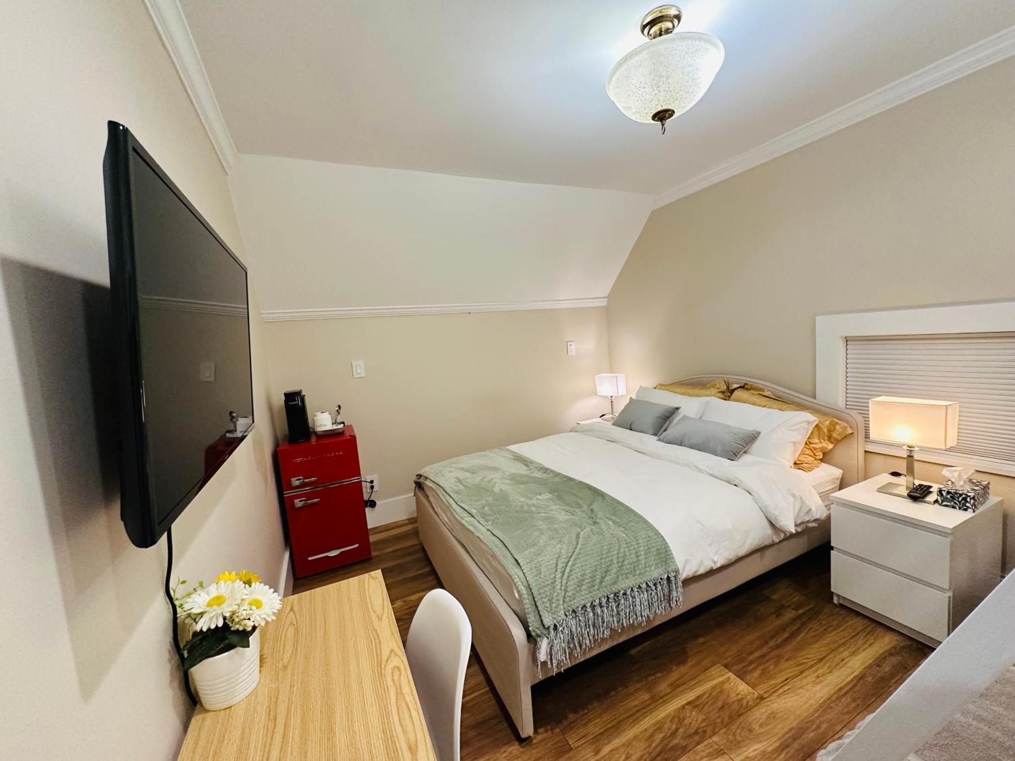 Shaughnessy Cozy Bedrooms Homestay