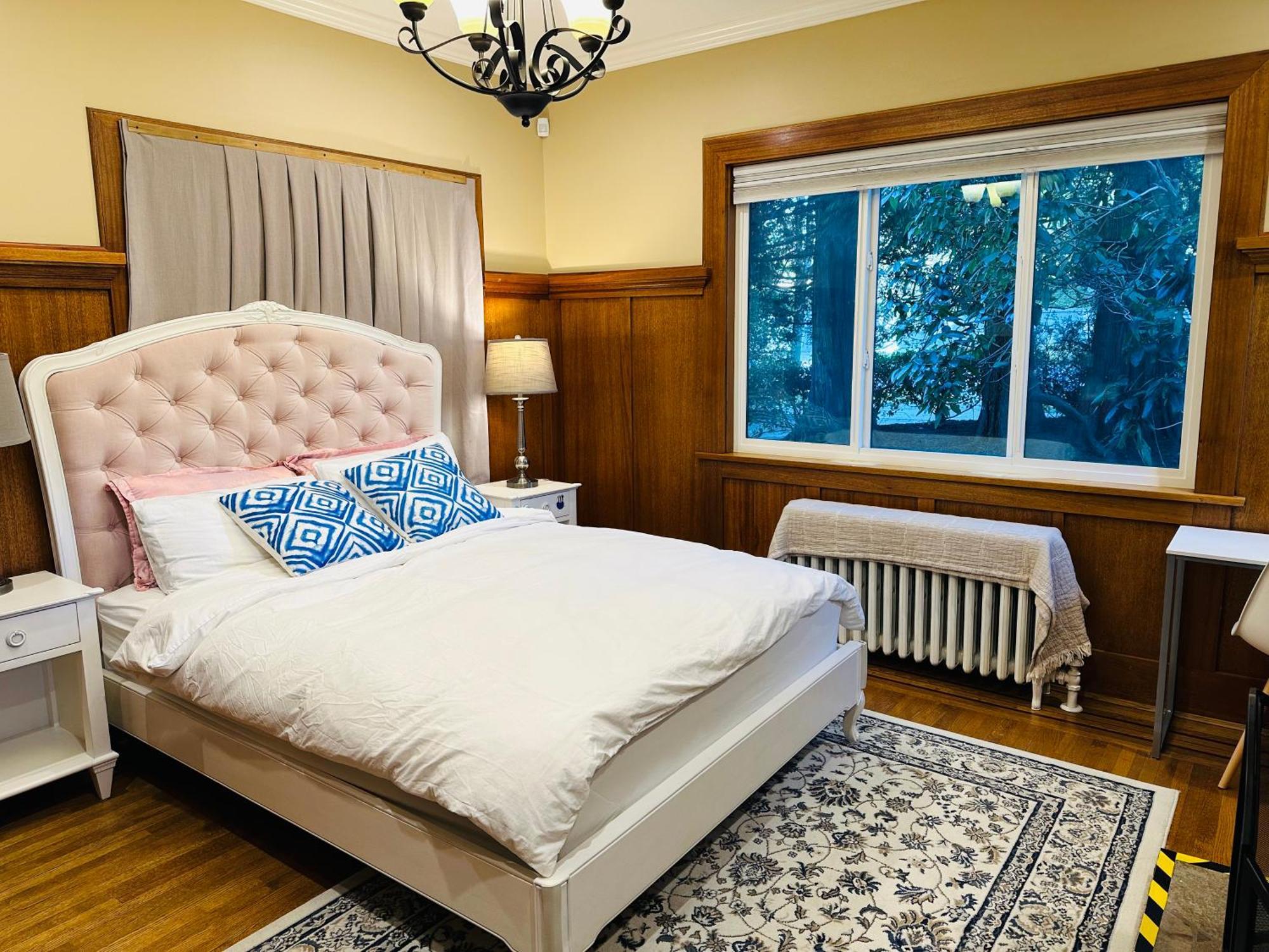 Shaughnessy Cozy Bedrooms Homestay *