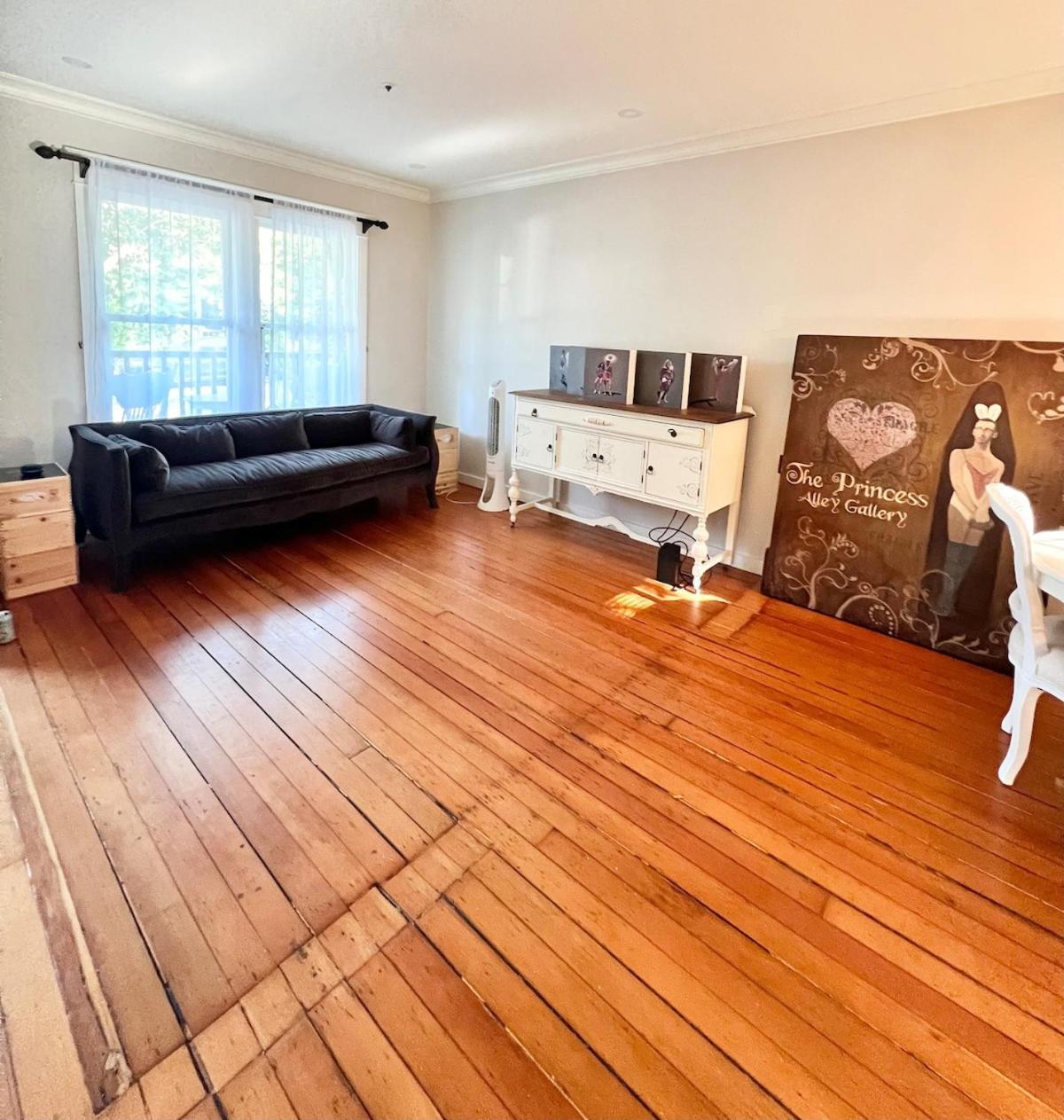 3 Level, Near Downtown! Villa Vancouver