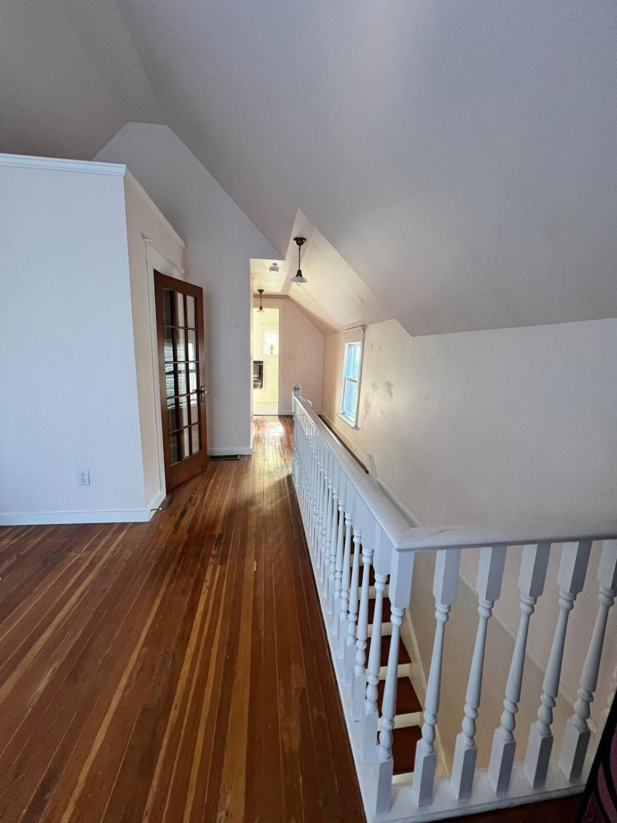 3 Level, Near Downtown! * Vancouver