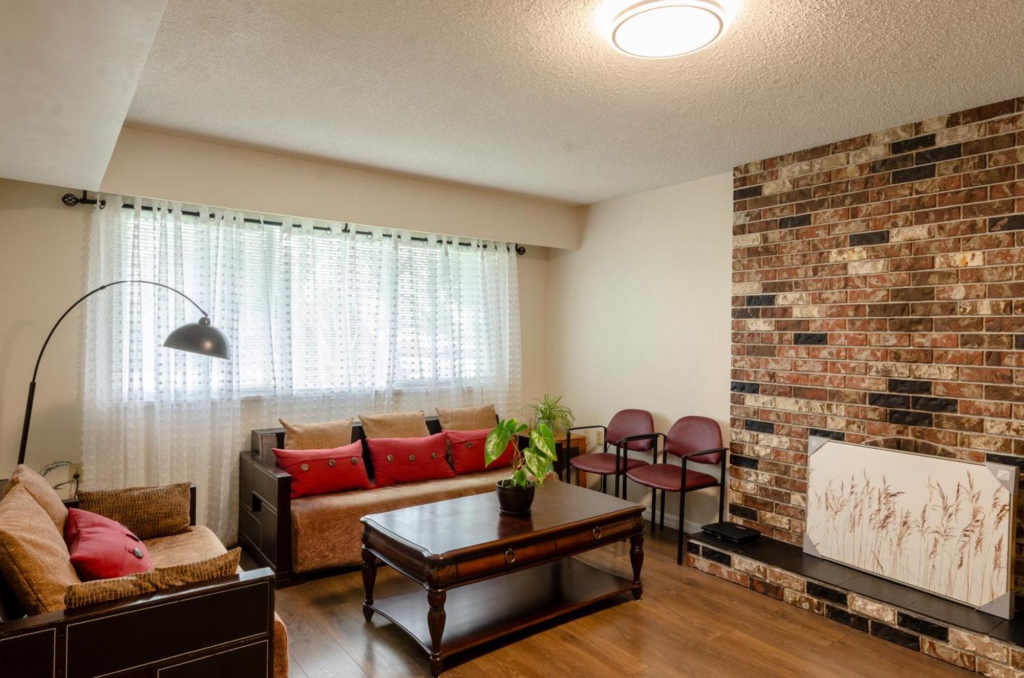 Close To Yvr! Convenient 3br For Every Occasion *