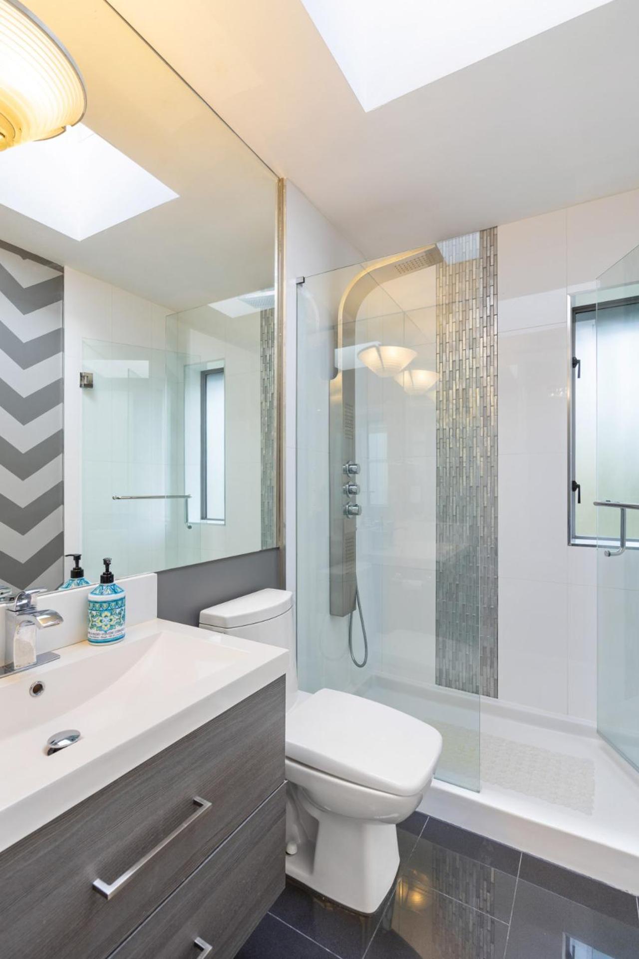 192-1328 Nanton Ave.-vicenta Holiday home