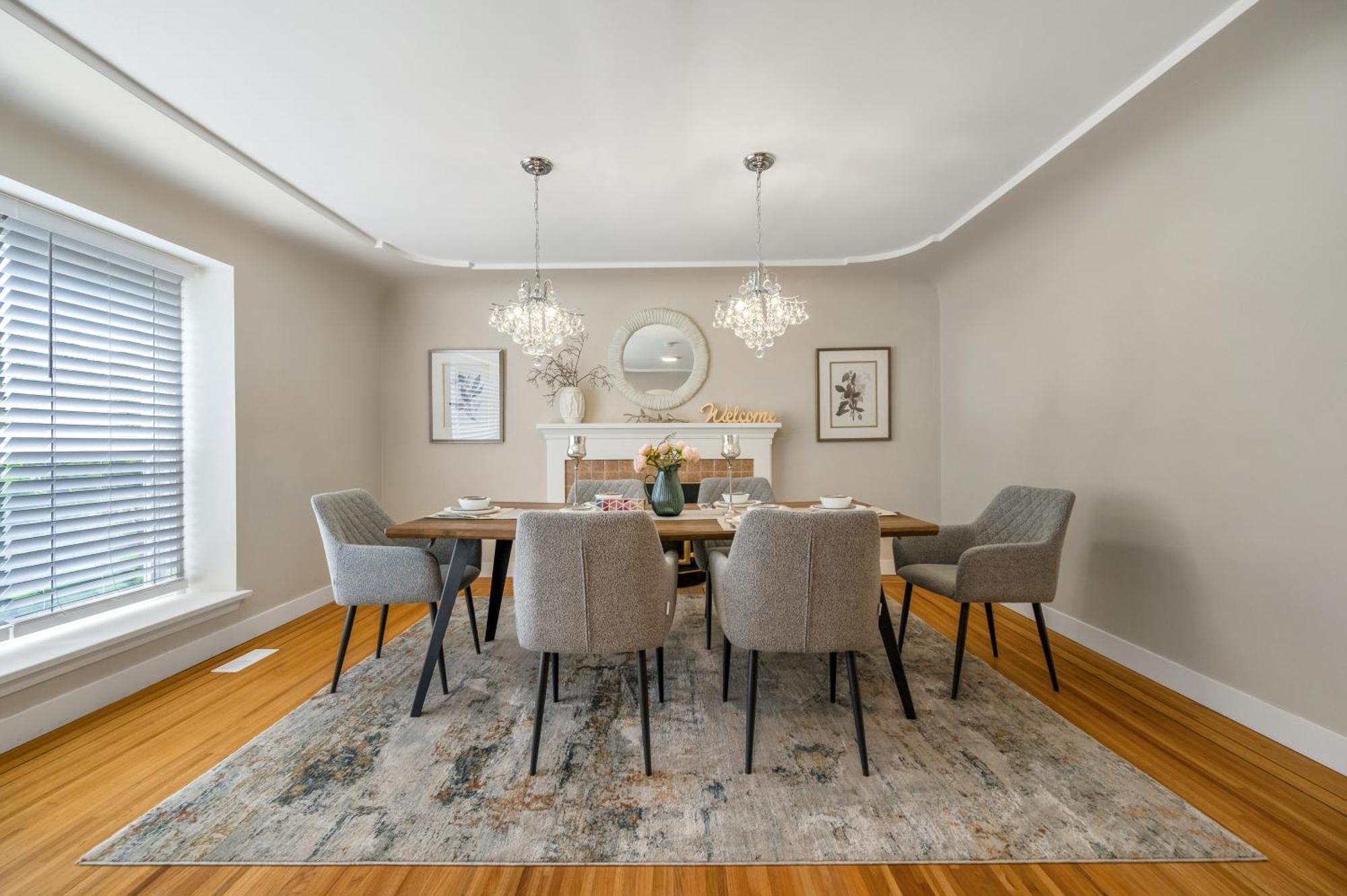 Guest house Serene Kerrisdale Retreat, Private With Shared Amenities *