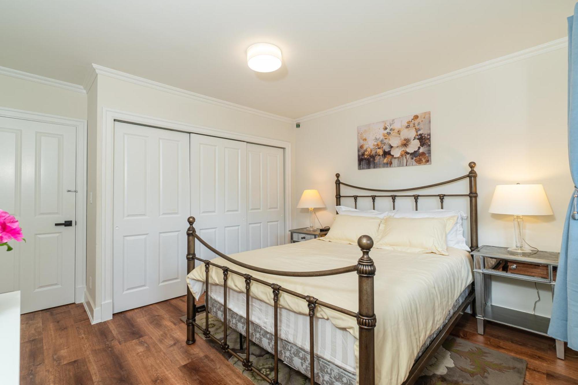 7811 The Solace Vista Villa Vancouver