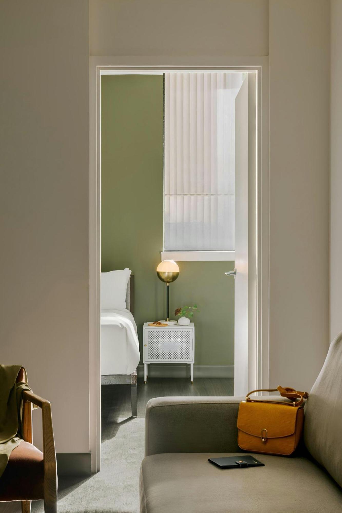 Sonder By Marriott Bonvoy Revival Bay Aparthotel Vancouver