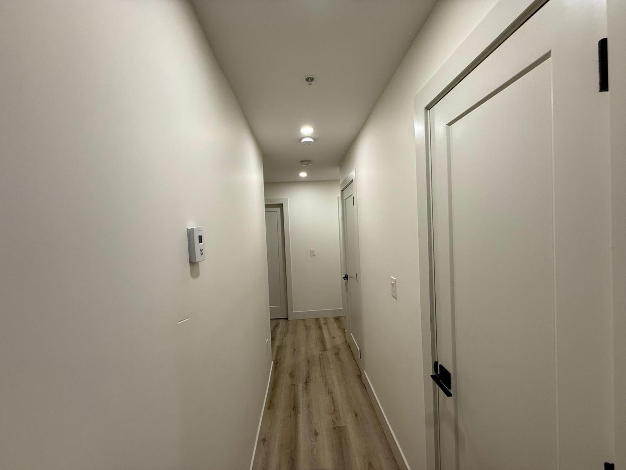 Cosy Near Downtown Vancouver- Walk To Science World Skytrain & Waterfront- 525 Malkin Avenue