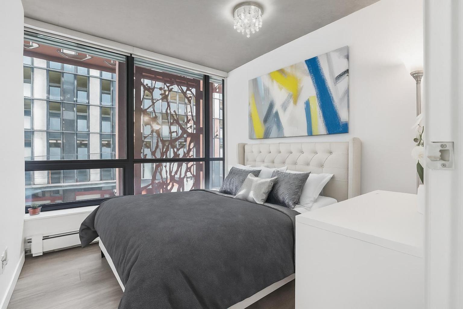 Urban 2br Gem Close To Bc Place And Downtown Core Apartment Vancouver