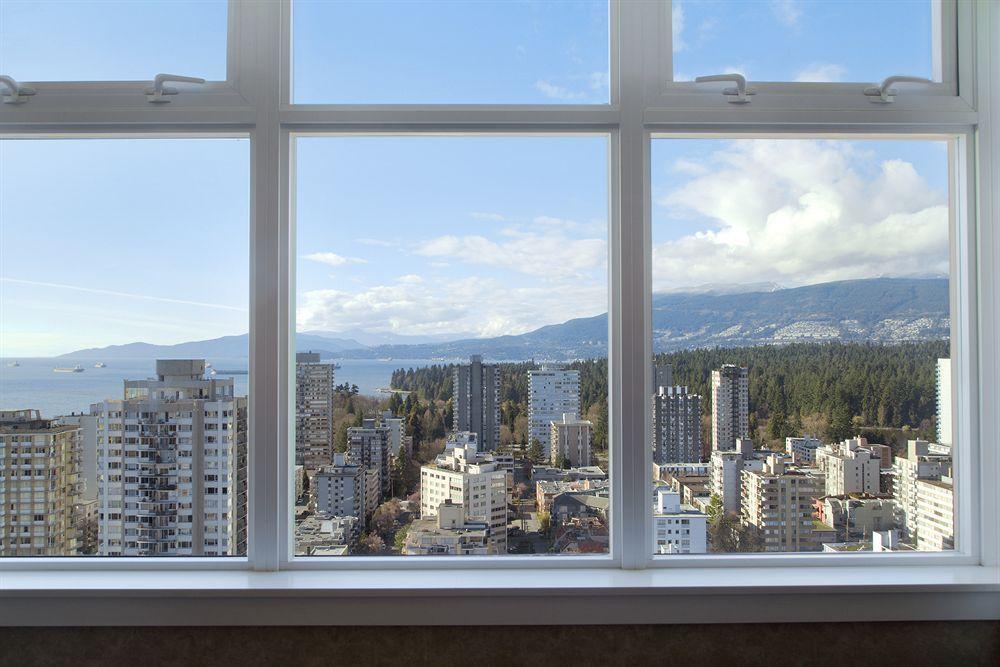 Coast Plaza And 3* Vancouver