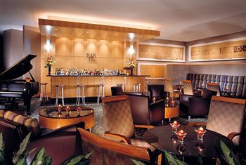 Club Intrawest - *
